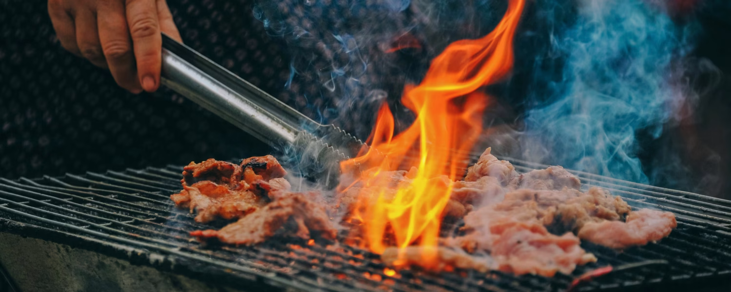 pexels-minan1398-1482803